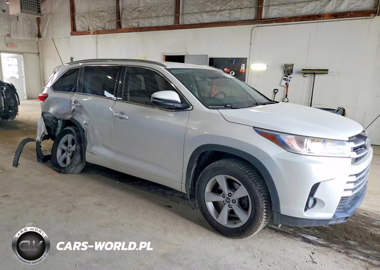 2018 Toyota Highlander Xle VIN:5TDJZRFH0JS830004 - 4