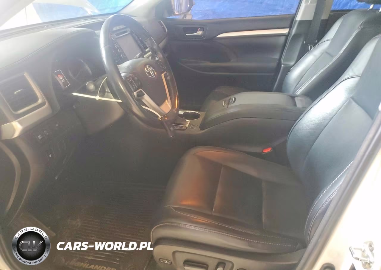 2018 Toyota Highlander Xle VIN:5TDJZRFH0JS830004 - 7