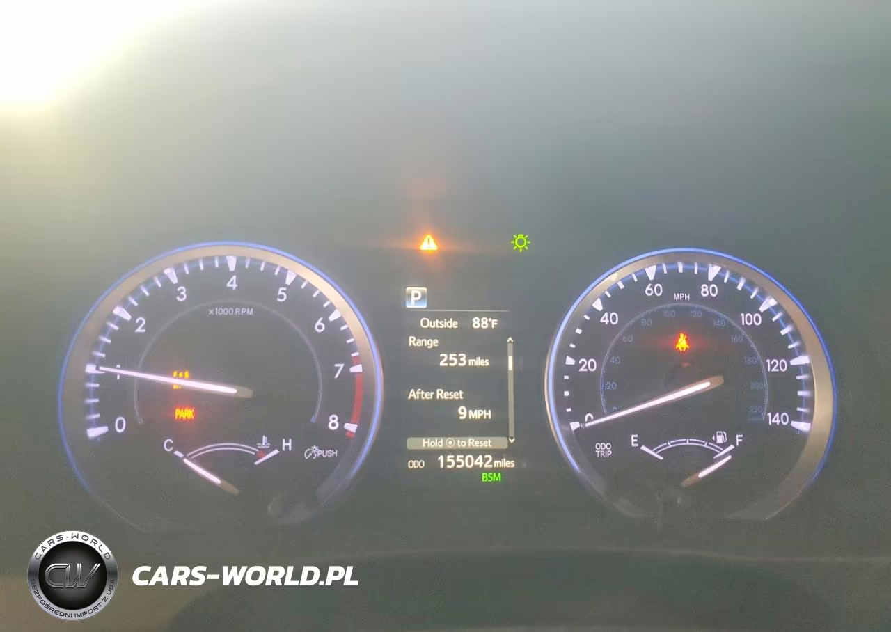 2018 Toyota Highlander Xle VIN:5TDJZRFH0JS830004 - 9