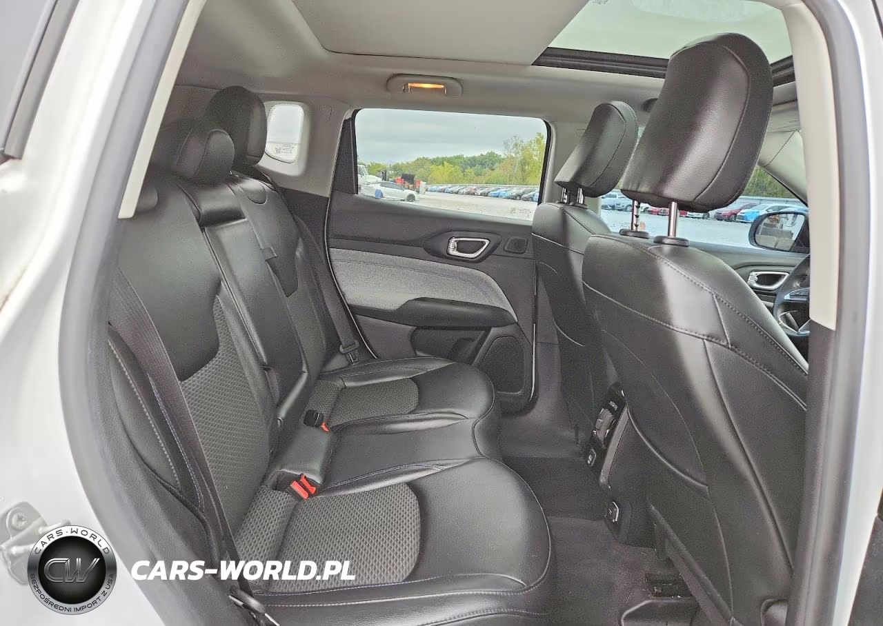 2022 Jeep Compass Latitude VIN:3C4NJDBB3NT222812 - 11