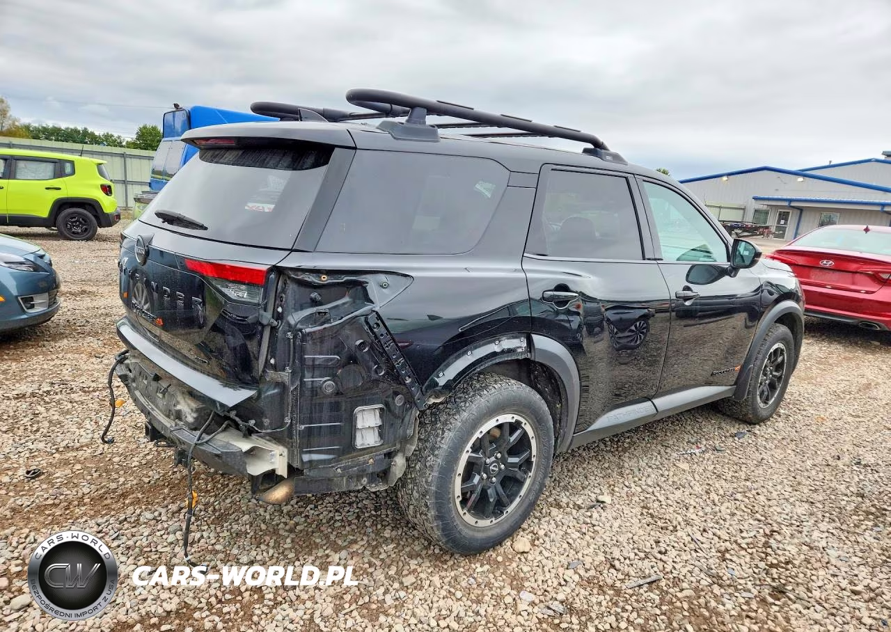 2023 Nissan Pathfinder Rock Creek VIN:5N1DR3BDXPC252545 - 3