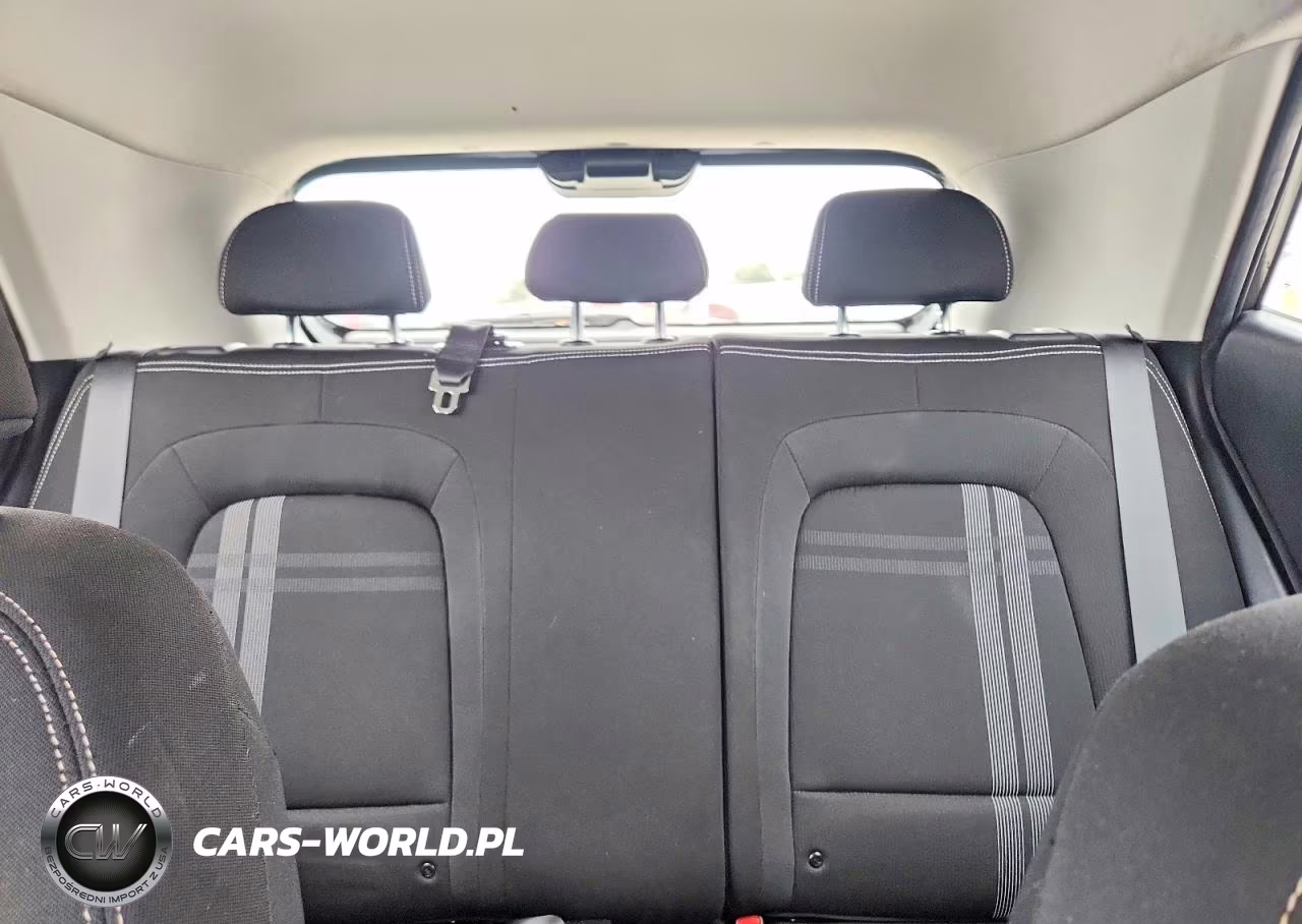 2020 Hyundai Venue Sel VIN:KMHRC8A32LU033841 - 10