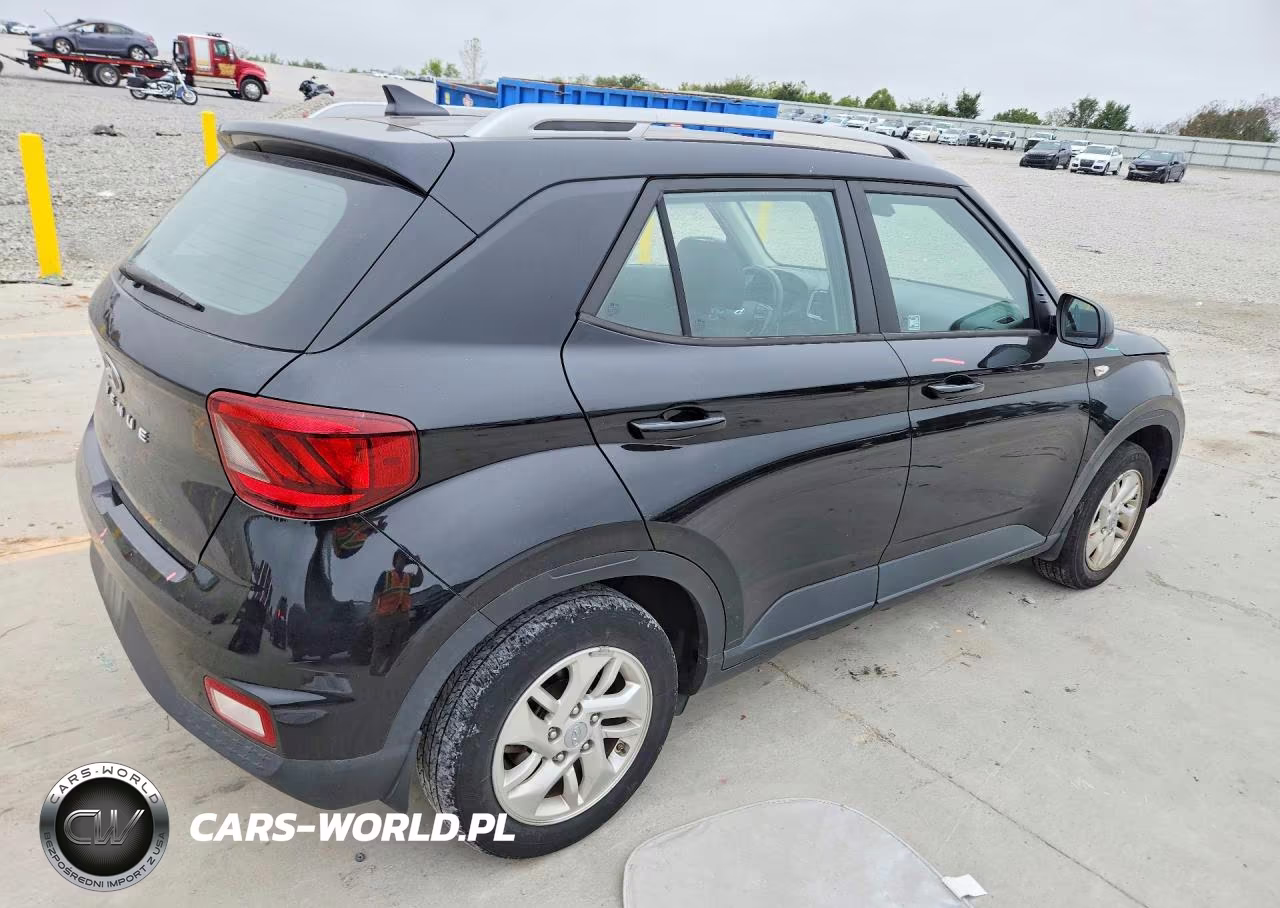 2020 Hyundai Venue Sel VIN:KMHRC8A32LU033841 - 3
