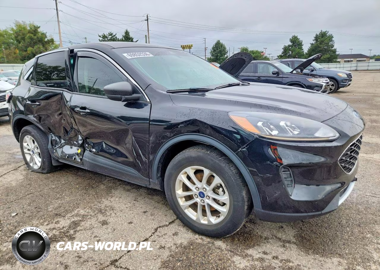 2022 Ford Escape Se VIN:1FMCU9G6XNUB95522 - 4