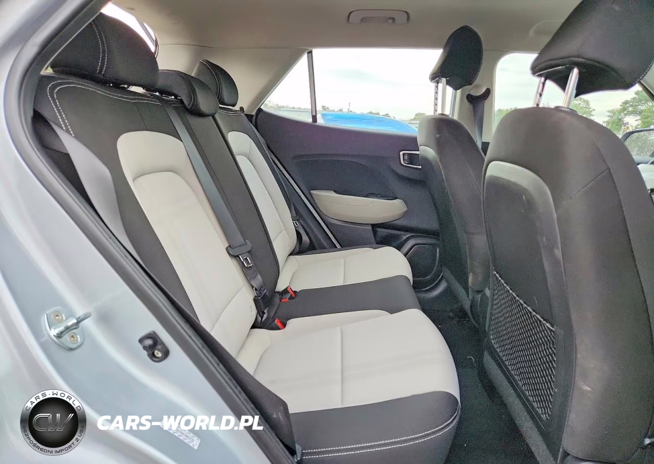 2021 Hyundai Venue Sel VIN:KMHRC8A30MU083235 - 11