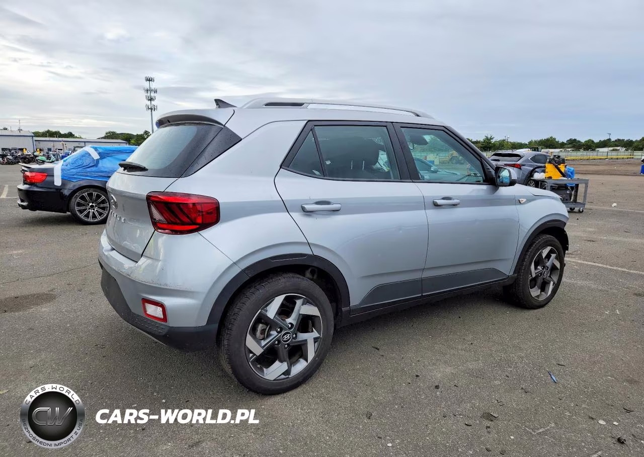 2021 Hyundai Venue Sel VIN:KMHRC8A30MU083235 - 3