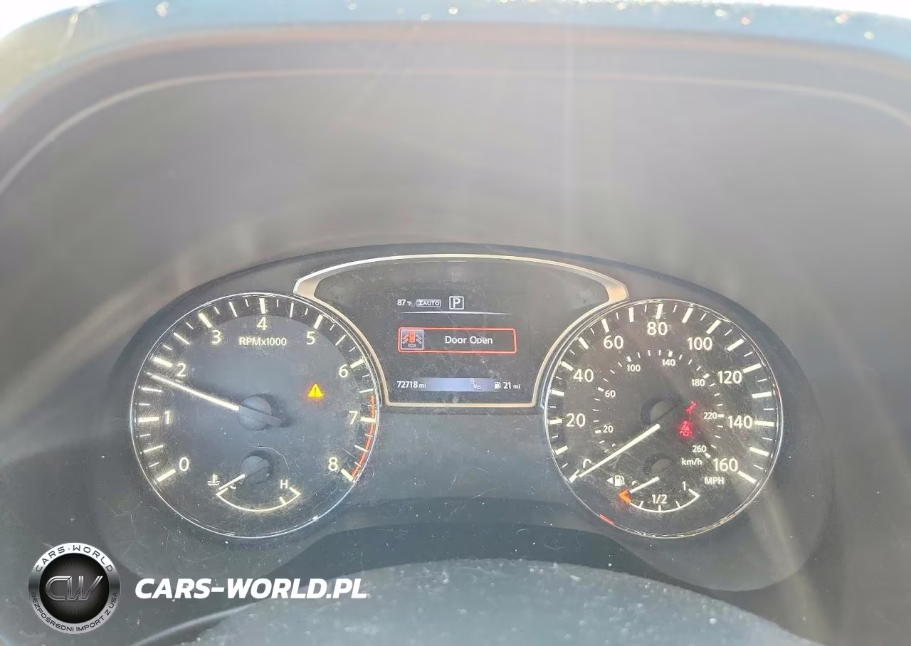 2016 Nissan Pathfinder Platinum VIN:5N1AR2MM5GC653818 - 9
