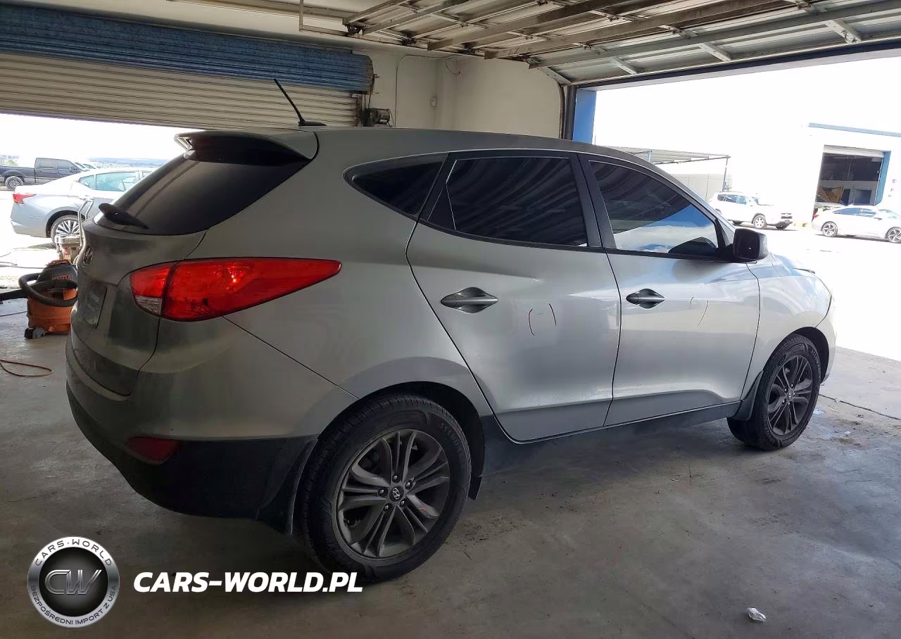 2015 Hyundai Tucson Gls VIN:KM8JT3AF9FU052367 - 3