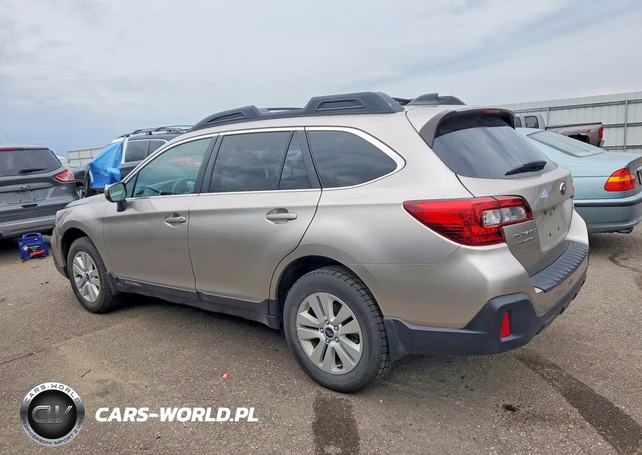 2019 Subaru Outback 2.5I Premium VIN:4S4BSAFC0K3232640 - 2