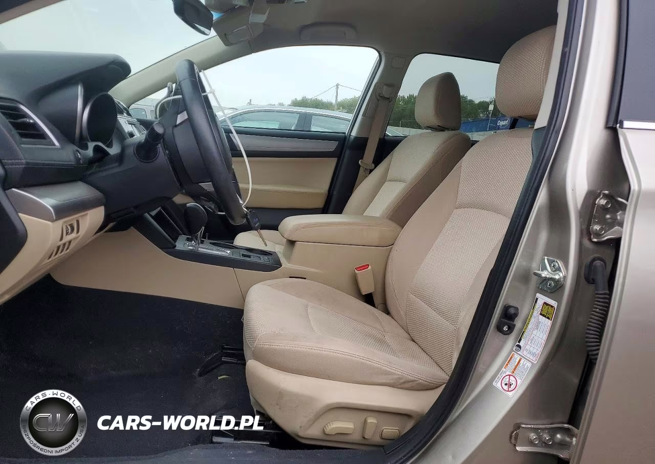2019 Subaru Outback 2.5I Premium VIN:4S4BSAFC0K3232640 - 7