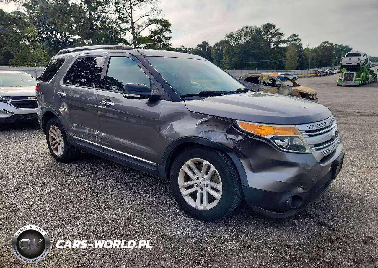 2014 Ford Explorer Xlt VIN:1FM5K7D8XEGC54978 - 4