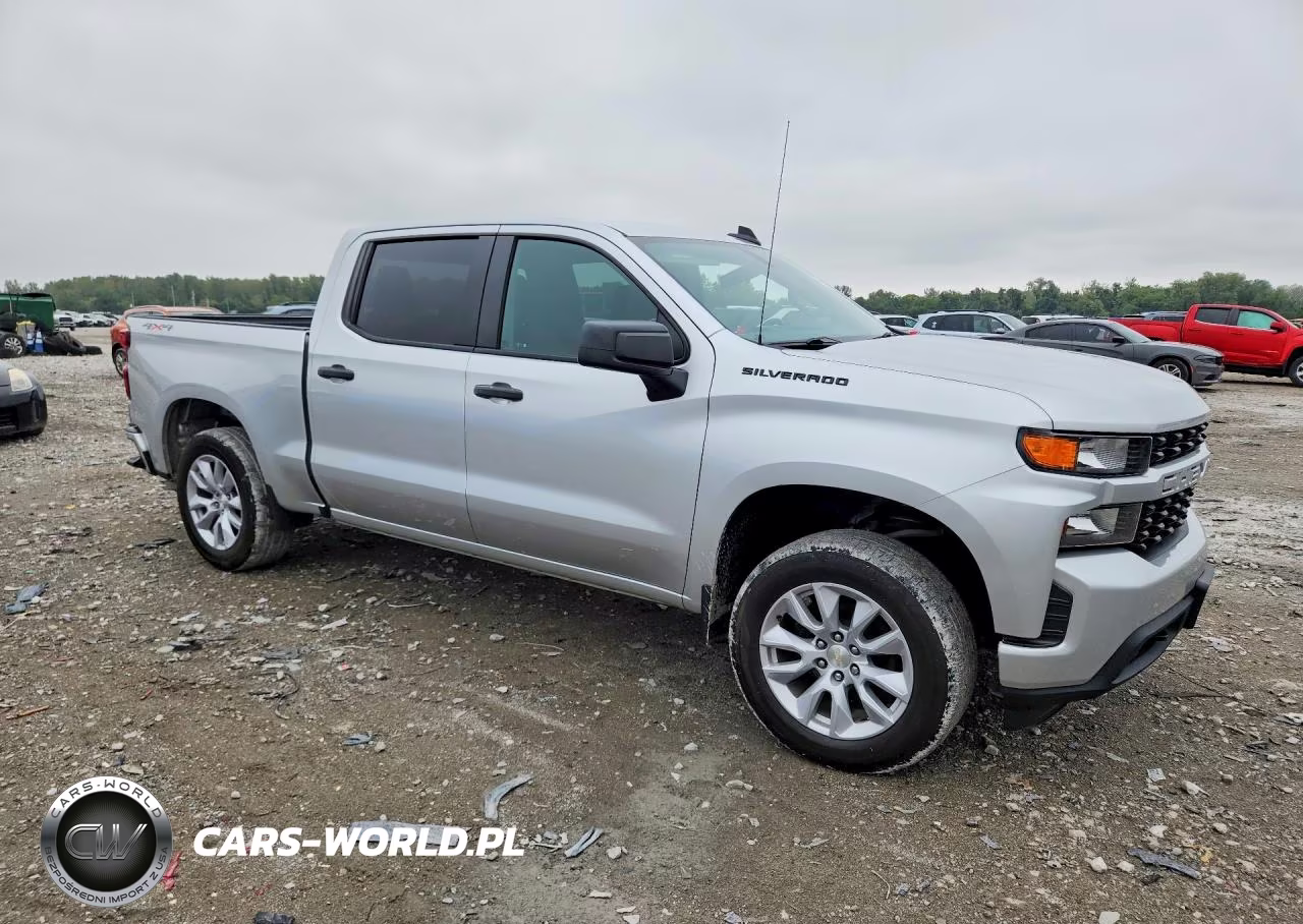 2021 Chevrolet Silverado K1500 Custom VIN:3GCPYBEK3MG163529 - 4