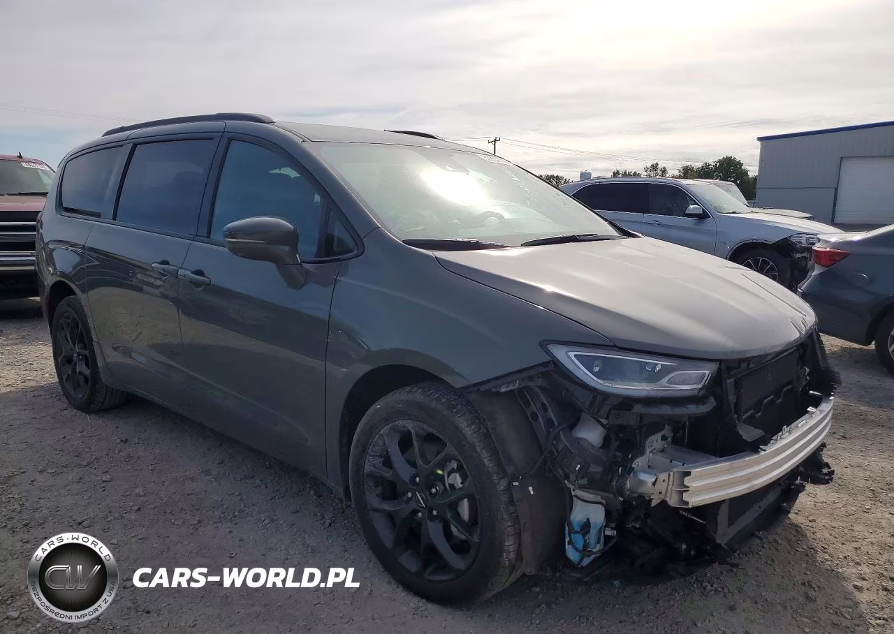 2021 Chrysler Pacifica Touring L VIN:2C4RC3BG1MR564763 - 4