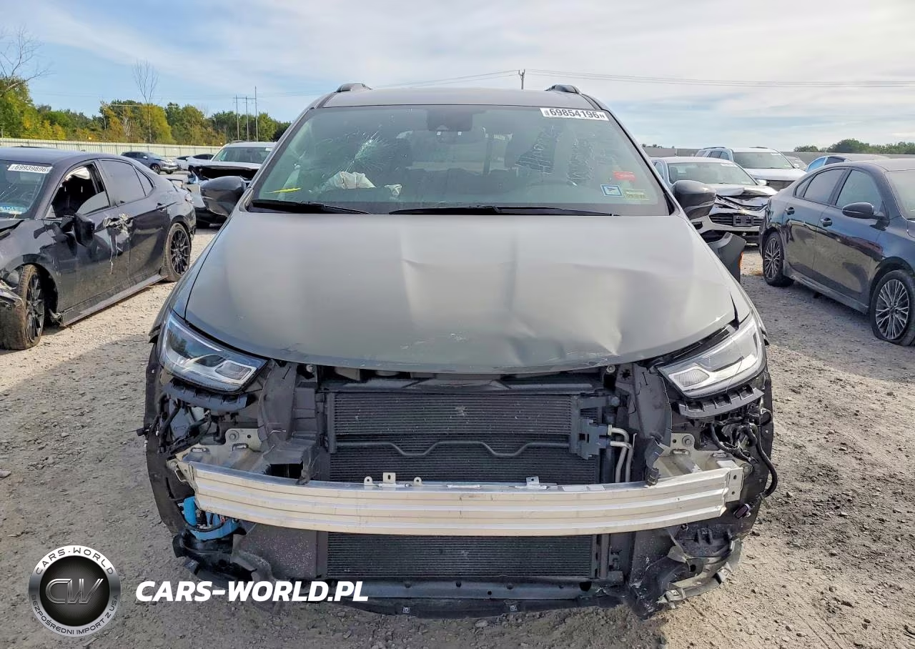 2021 Chrysler Pacifica Touring L VIN:2C4RC3BG1MR564763 - 5