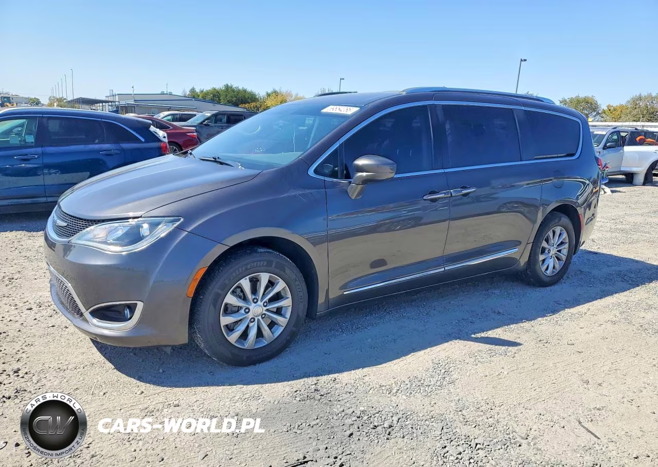 2019 Chrysler Pacifica Touring L