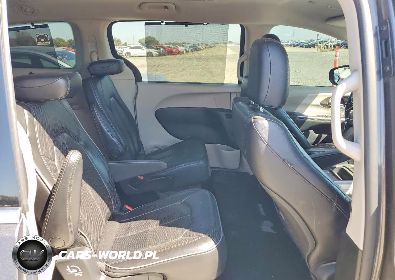 2019 Chrysler Pacifica Touring L VIN:2C4RC1BG6KR596738 - 11