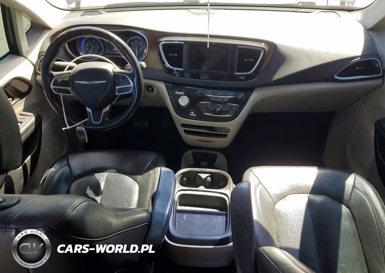 2019 Chrysler Pacifica Touring L VIN:2C4RC1BG6KR596738 - 8