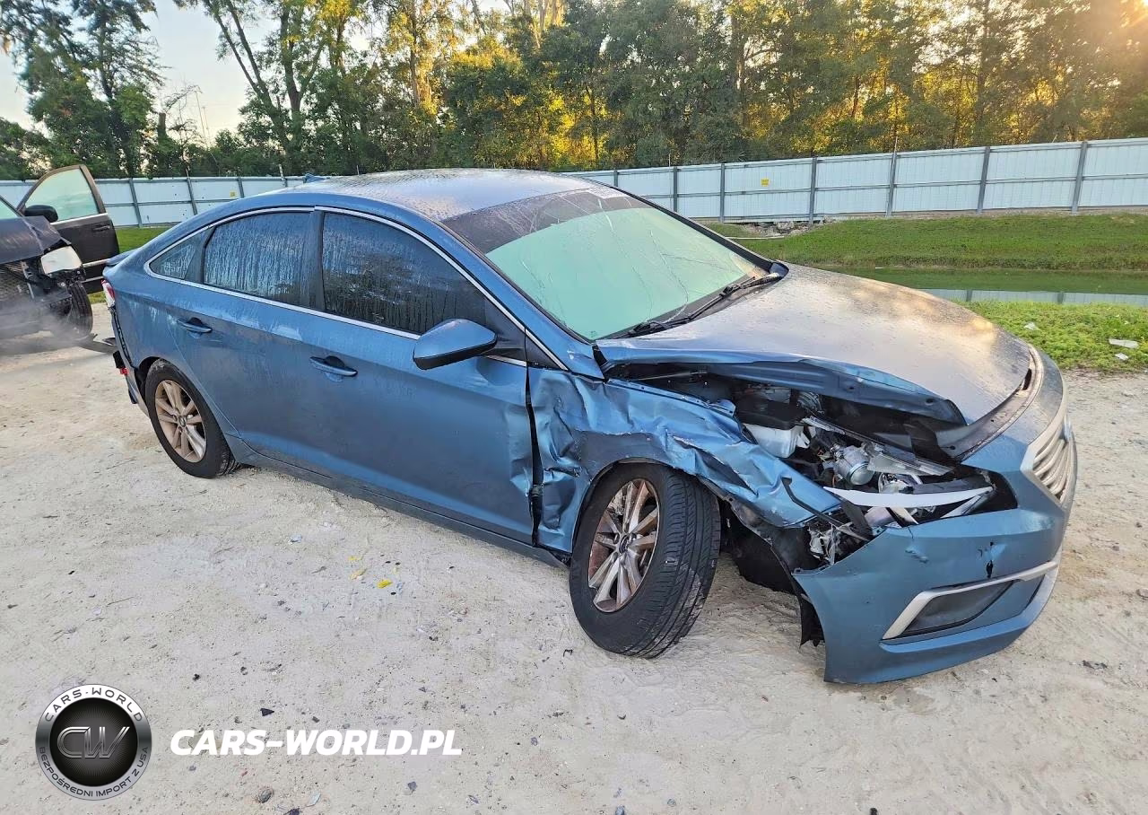 2017 Hyundai Sonata Se VIN:5NPE24AF8HH557005 - 4