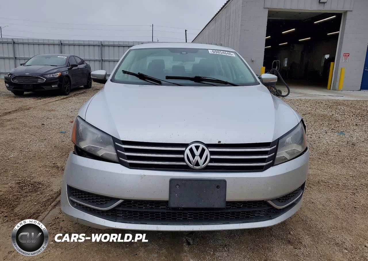 2013 Volkswagen Passat Se VIN:1VWBP7A33DC068123 - 5