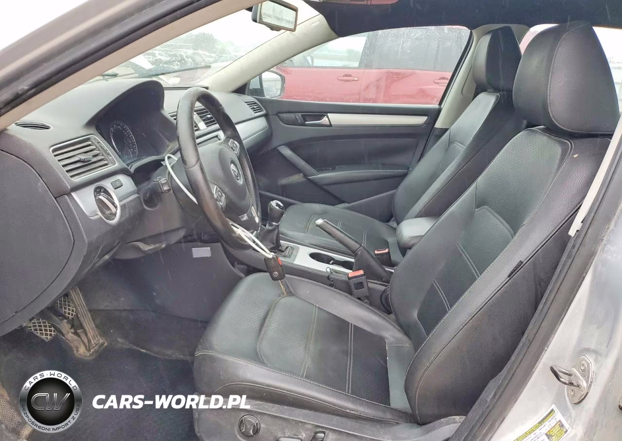2013 Volkswagen Passat Se VIN:1VWBP7A33DC068123 - 7