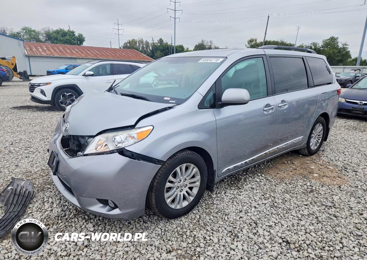 2016 Toyota Sienna Xle 8-Passenger VIN:5TDYK3DC8GS713724 - 1
