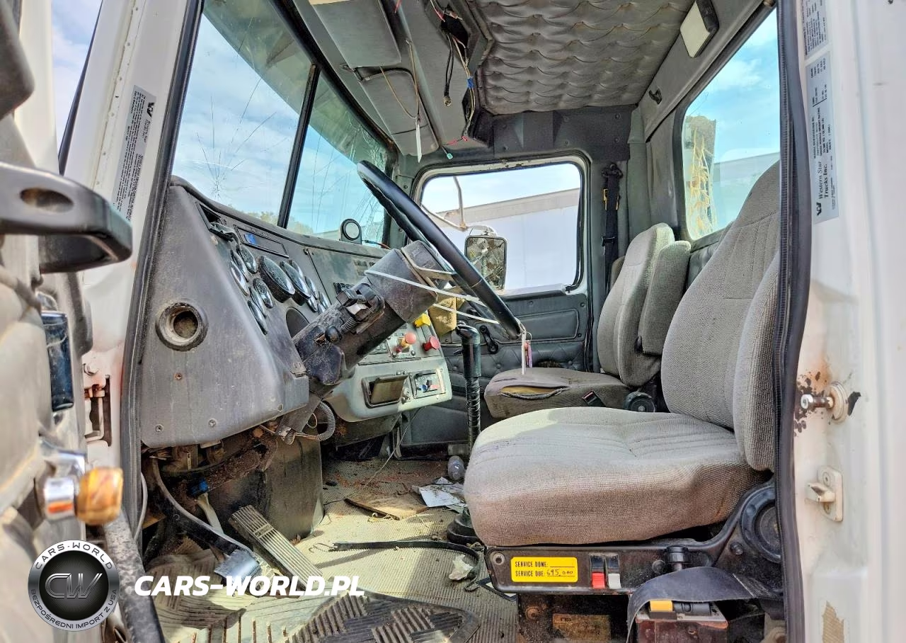 2000 Western Star 4900 Semi Truck VIN:2WKPDDCJ7YK961141 - 7