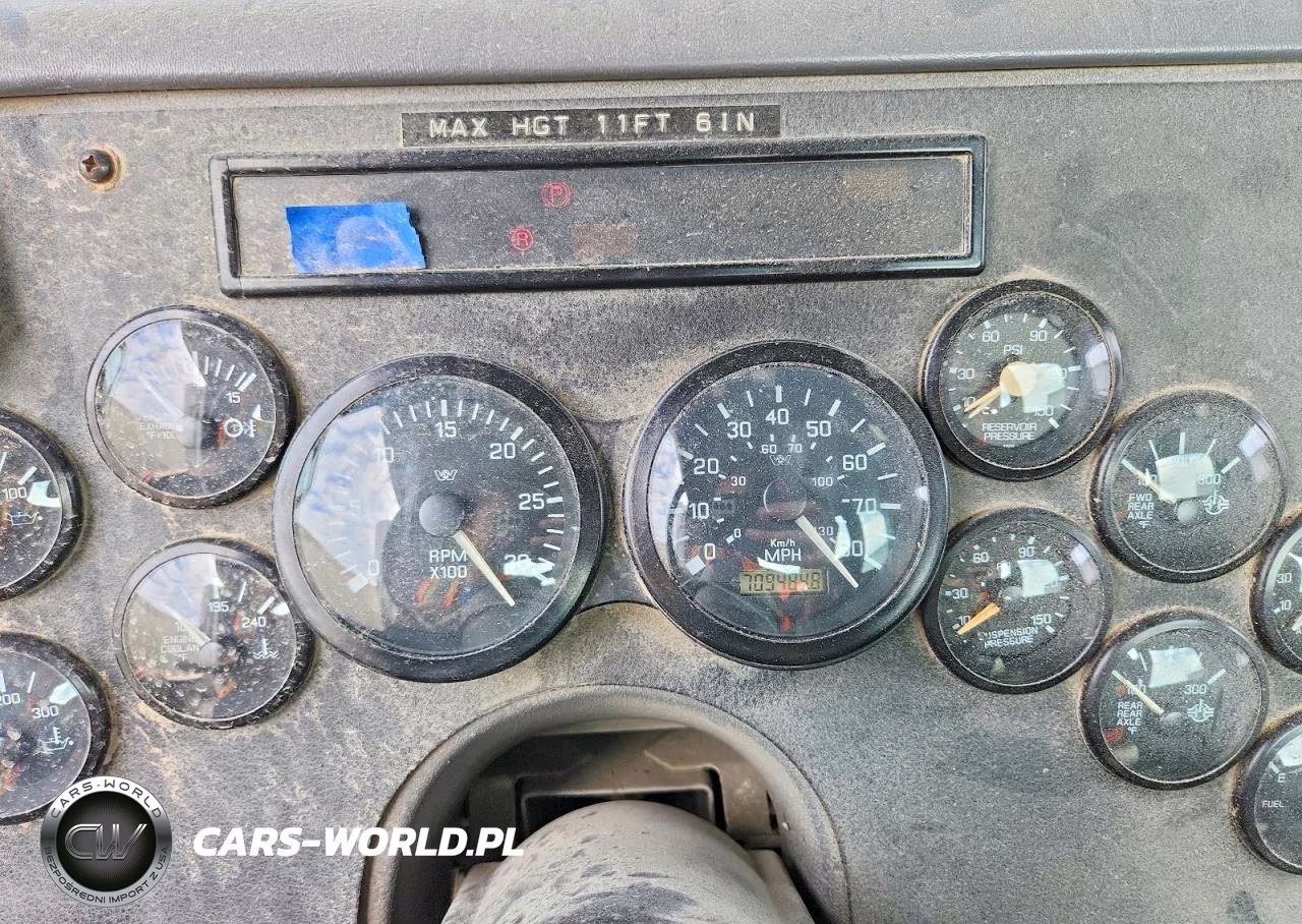 2000 Western Star 4900 Semi Truck VIN:2WKPDDCJ7YK961141 - 9