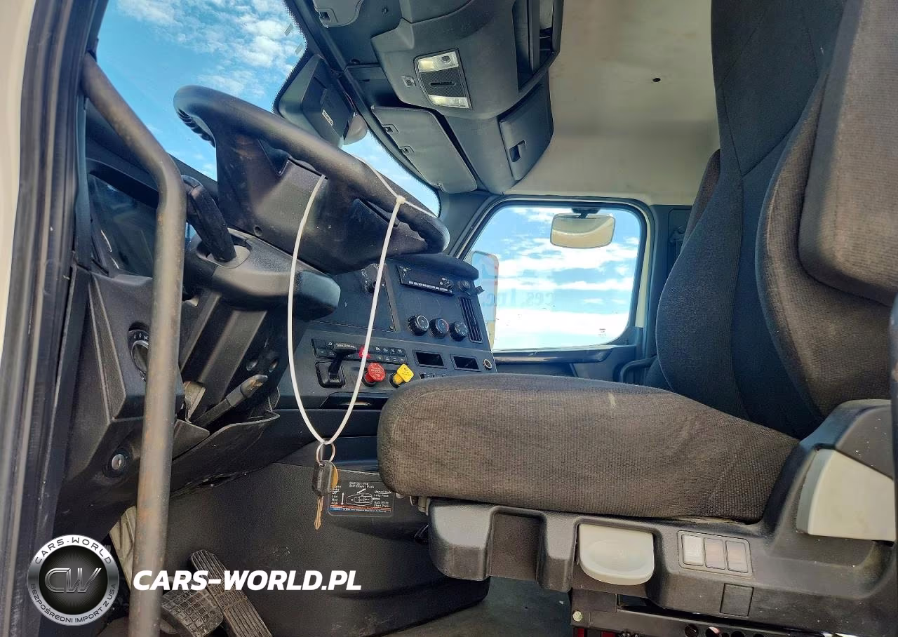 2023 Freightliner Cascadia 126 VIN:3AKJHLDV1PDUD9198 - 7