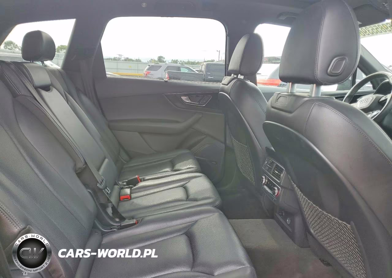 2019 Audi Q7 Prestige VIN:WA1VAAF79KD036367 - 11