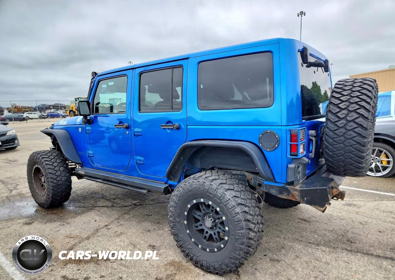 2015 Jeep Wrangler Unlimited Sahara VIN:1C4BJWEG9FL661399 - 2