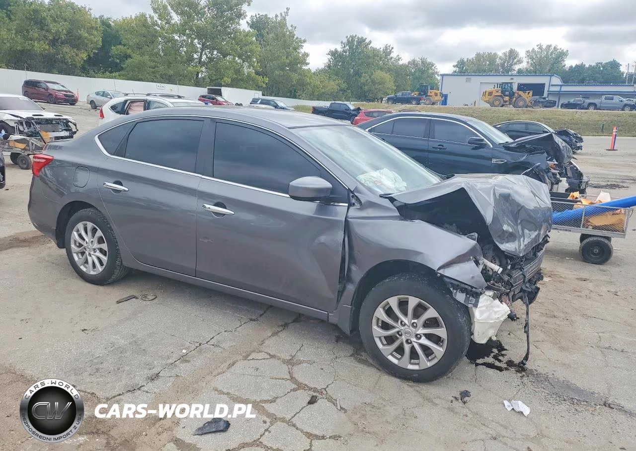 2018 Nissan Sentra Sv VIN:3N1AB7APXJY257115 - 4