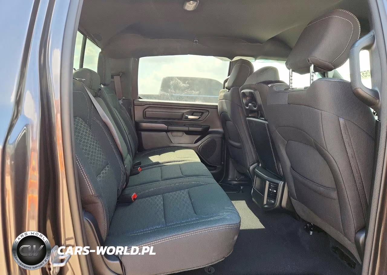 2025 Ram 1500 Tradesman VIN:1C6RREGG9SN197678 - 10