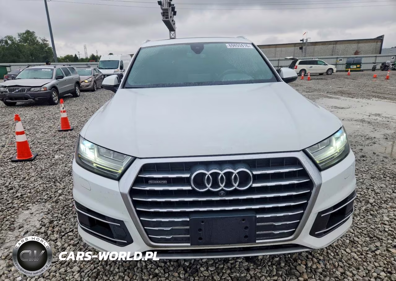 2017 Audi Q7 Premium Plus VIN:WA1LAAF72HD007292 - 5