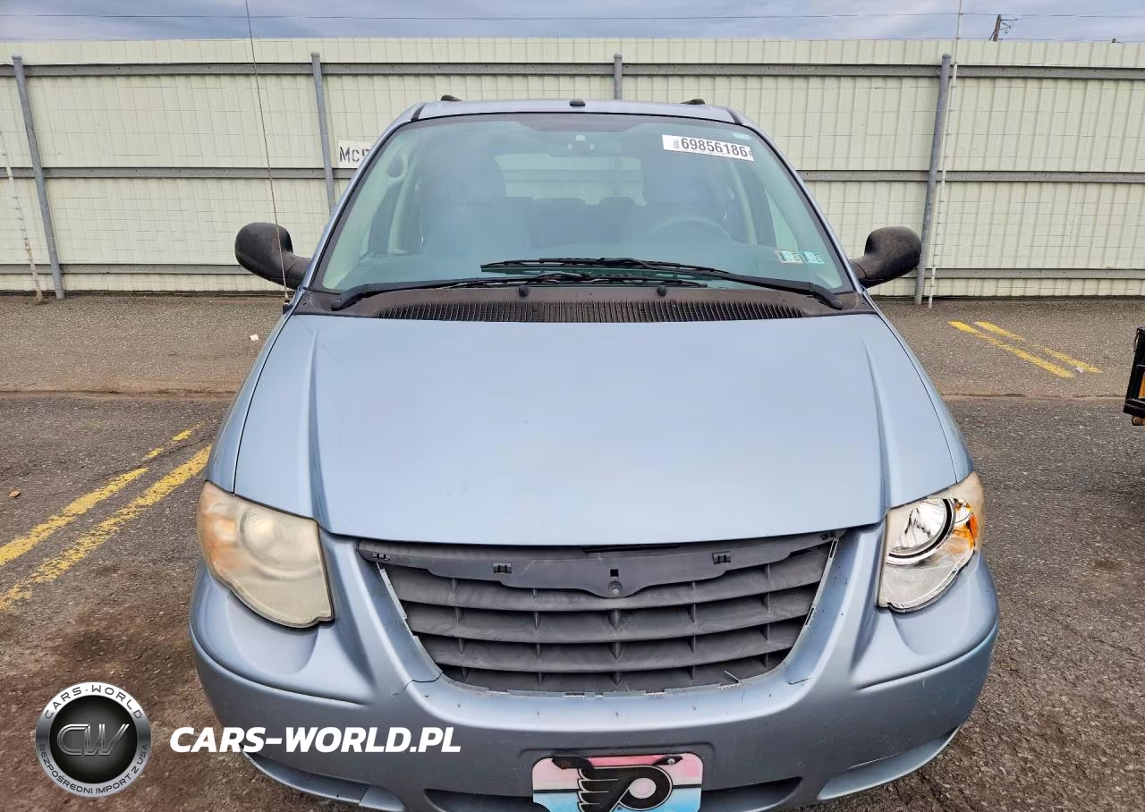 2006 Chrysler Town & Country Lx VIN:2A4GP44R06R724564 - 5