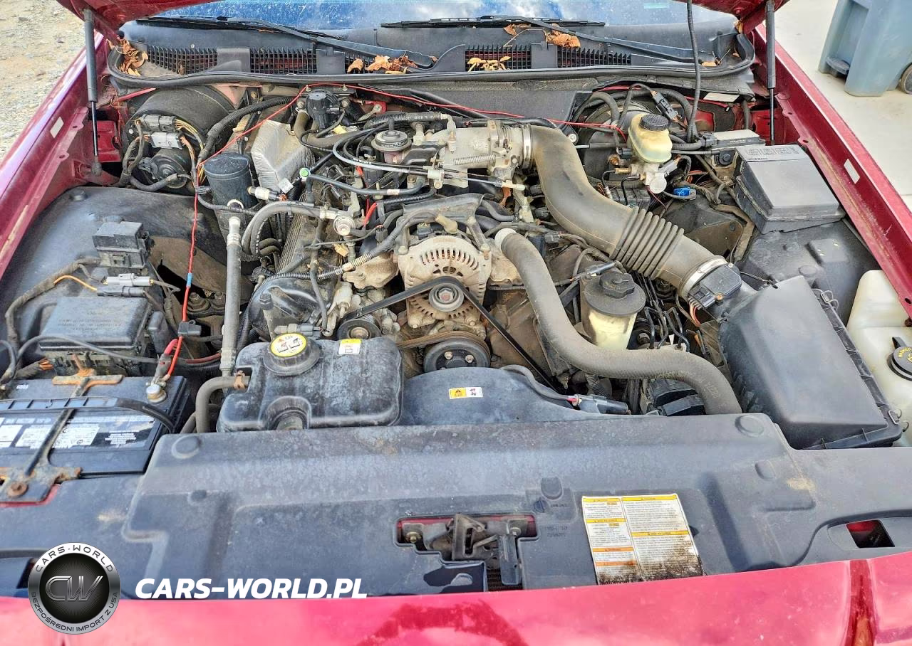 2002 Ford Crown Victoria VIN:2FAFP73W52X121471 - 11