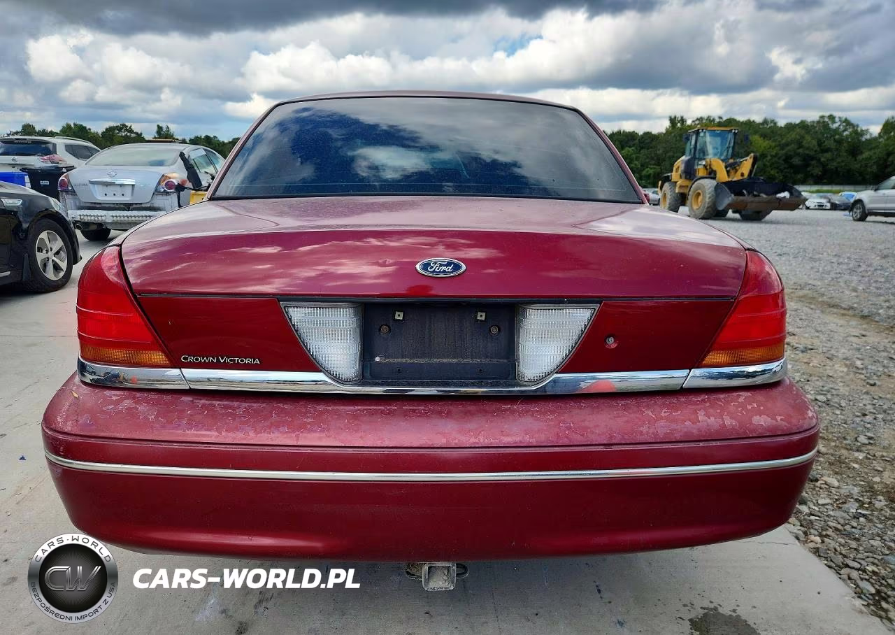 2002 Ford Crown Victoria VIN:2FAFP73W52X121471 - 6