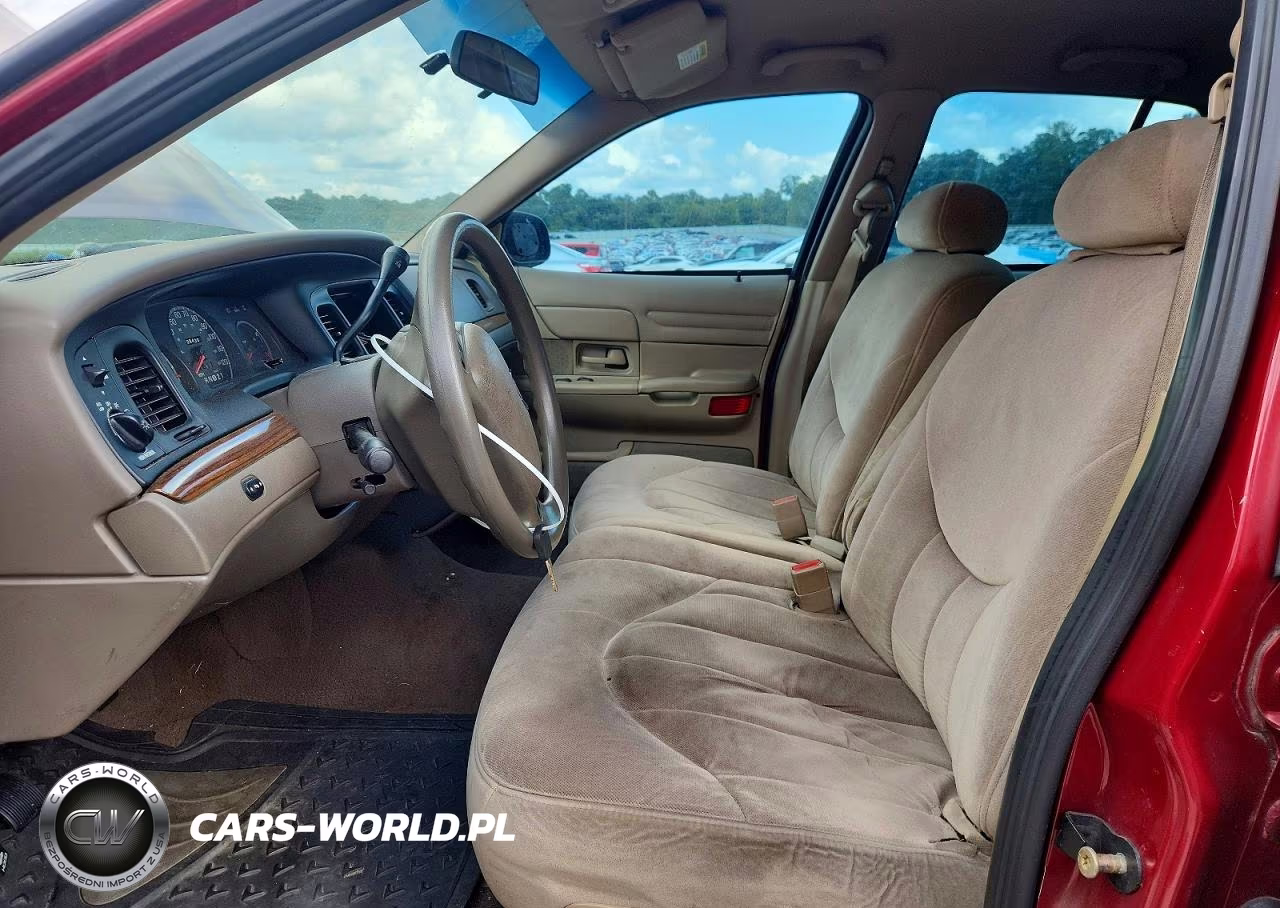 2002 Ford Crown Victoria VIN:2FAFP73W52X121471 - 7