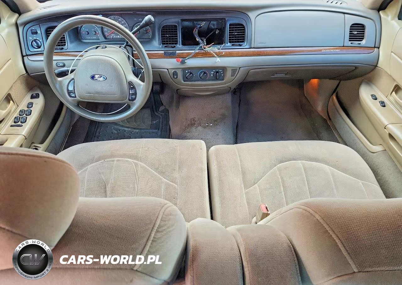 2002 Ford Crown Victoria VIN:2FAFP73W52X121471 - 8