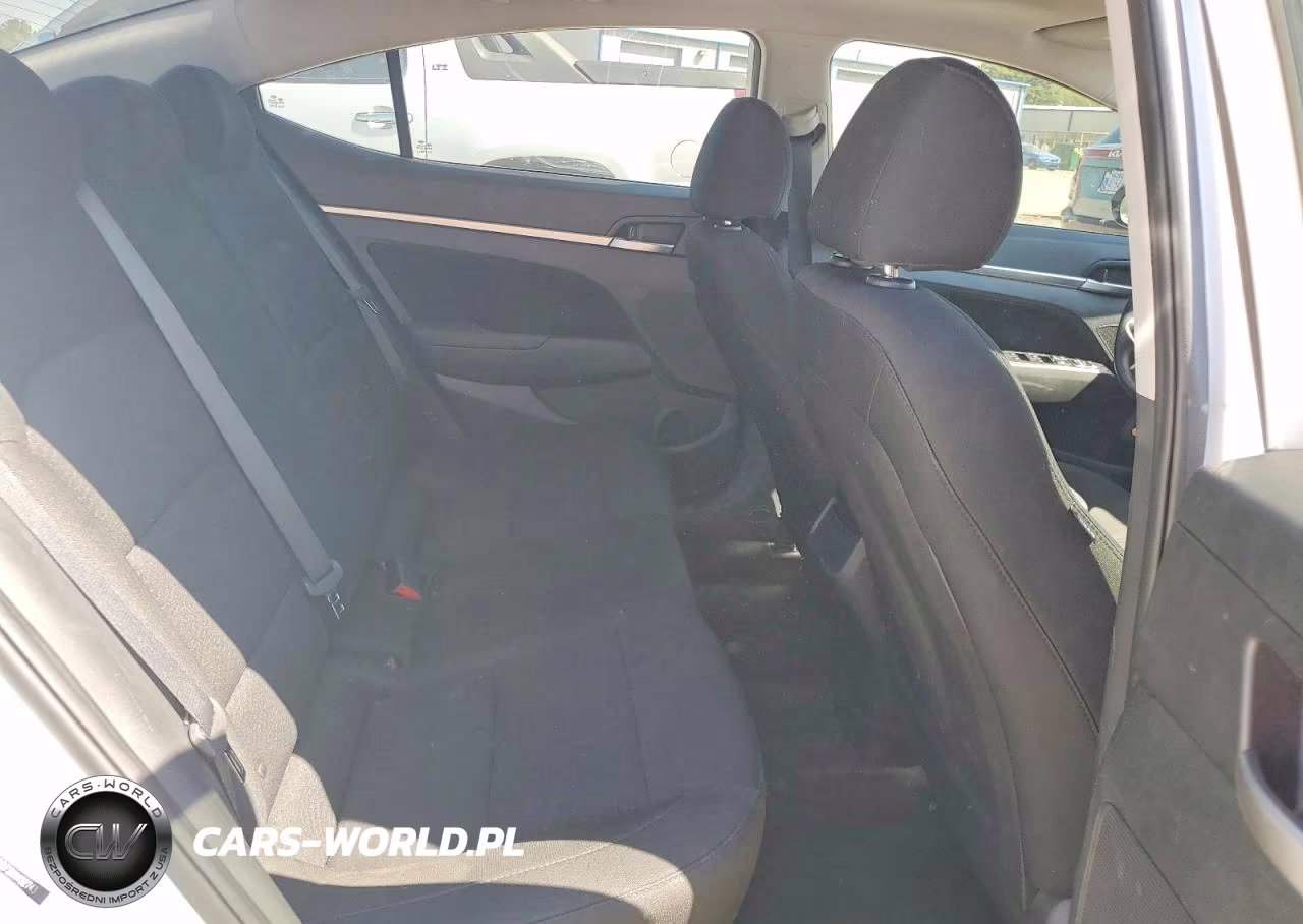 2019 Hyundai Elantra Value Edition VIN:5NPD84LF2KH432743 - 10