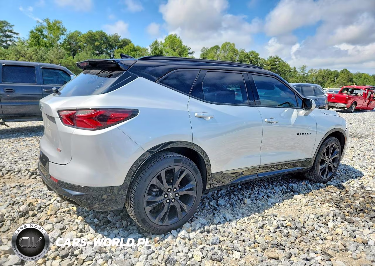 2022 Chevrolet Blazer Rs VIN:3GNKBERS8NS160767 - 3