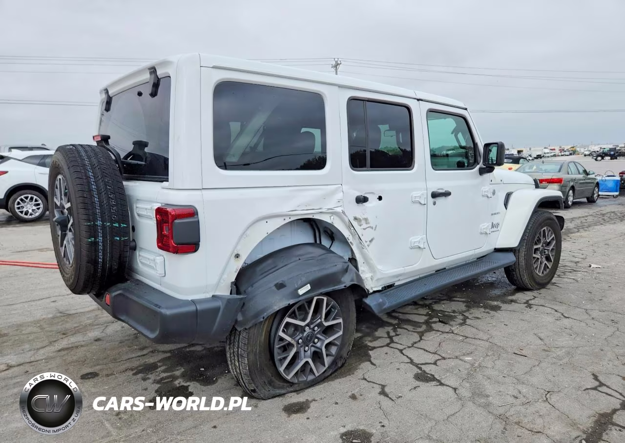 2024 Jeep Wrangler Sahara VIN:1C4PJXEG8RW330215 - 3