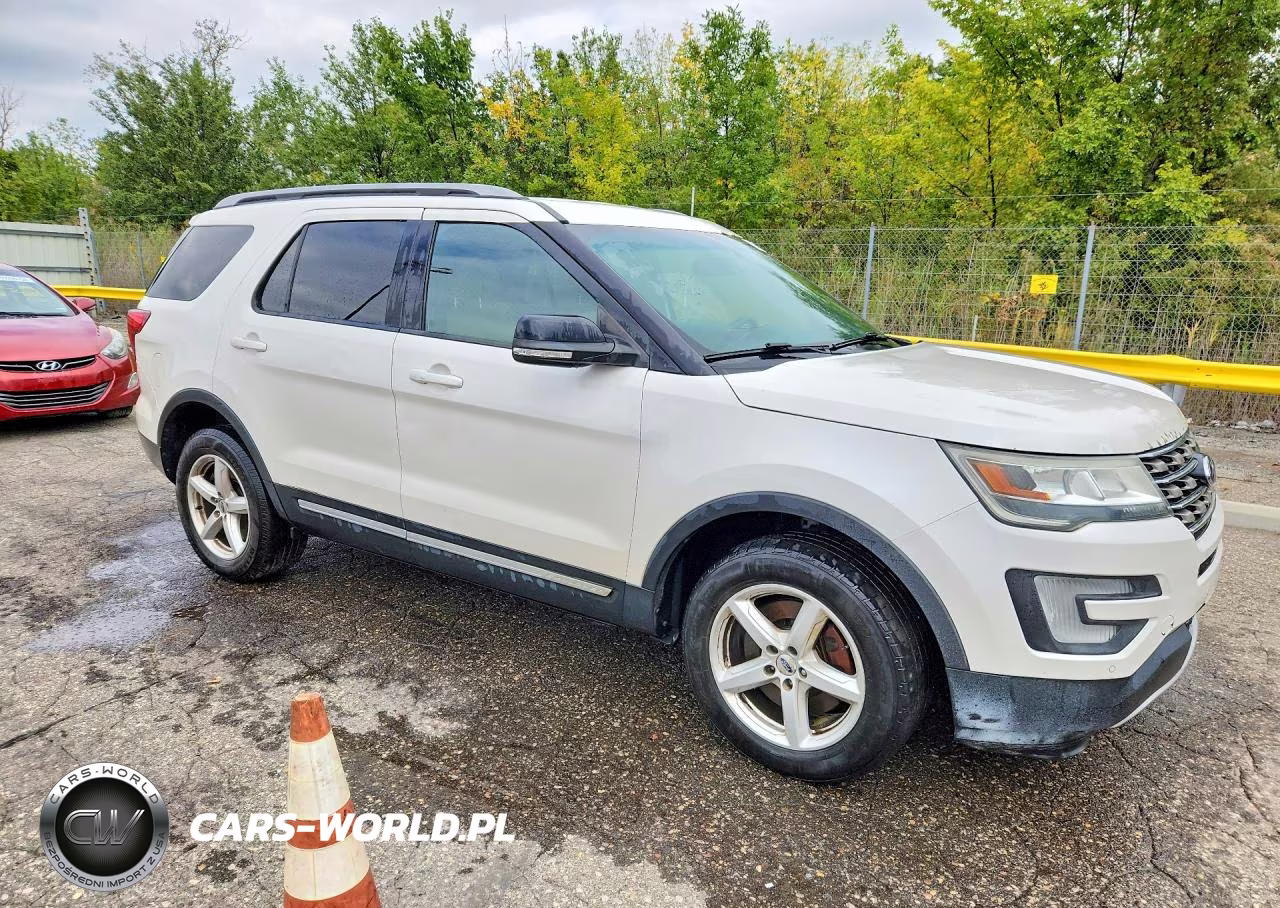 2016 Ford Explorer Xlt VIN:1FM5K8D83GGB93899 - 4