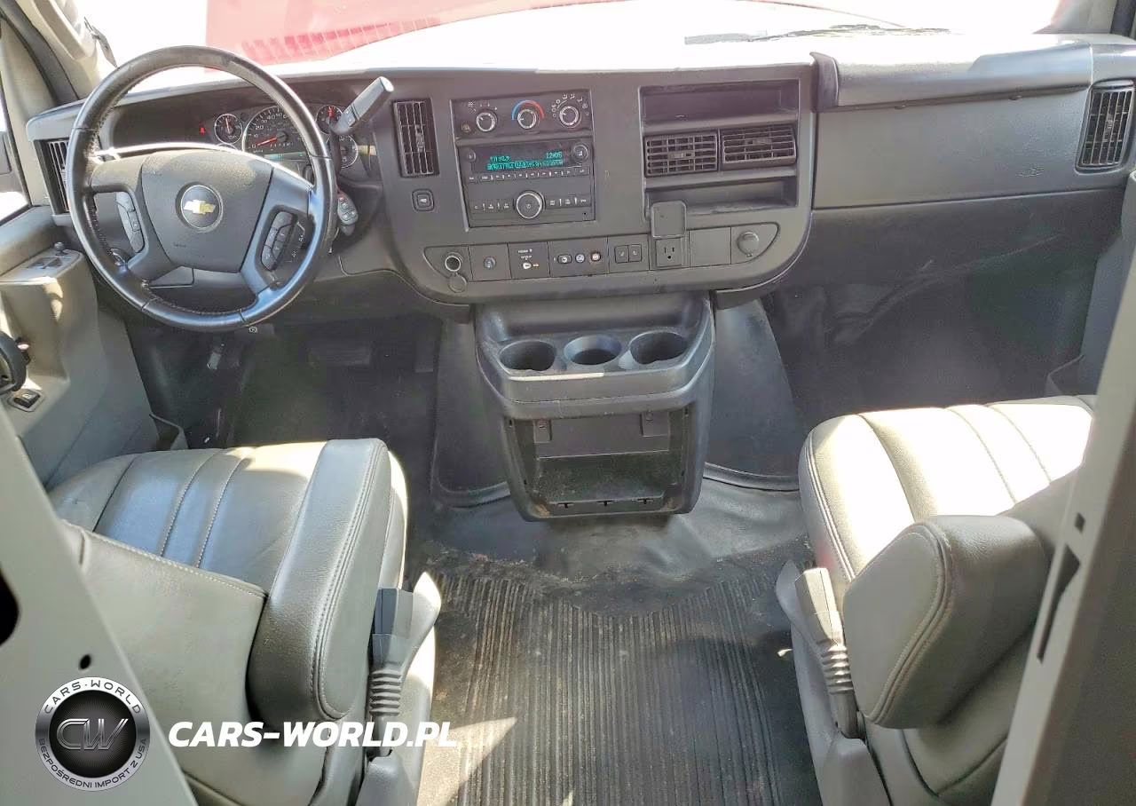 2022 Chevrolet Express G2500 VIN:1GCWGAFP1N1164794 - 8