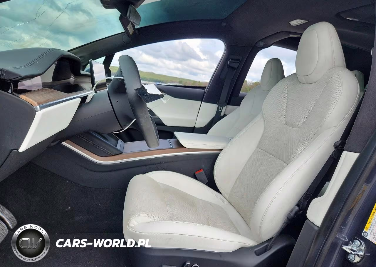 2022 Tesla Model X VIN:7SAXCBE5XNF363925 - 7