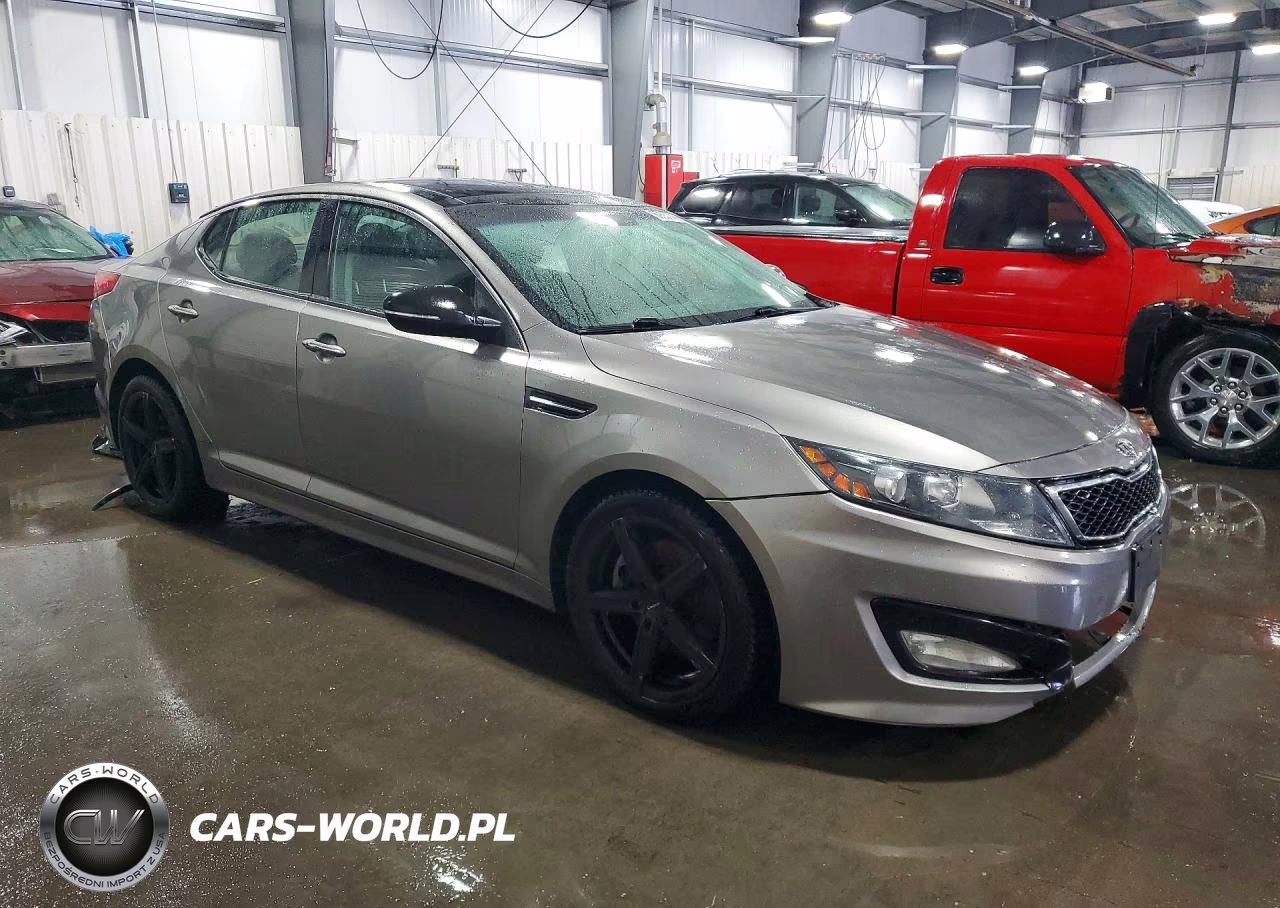 2012 Kia Optima Sx VIN:5XXGR4A61CG001837 - 4