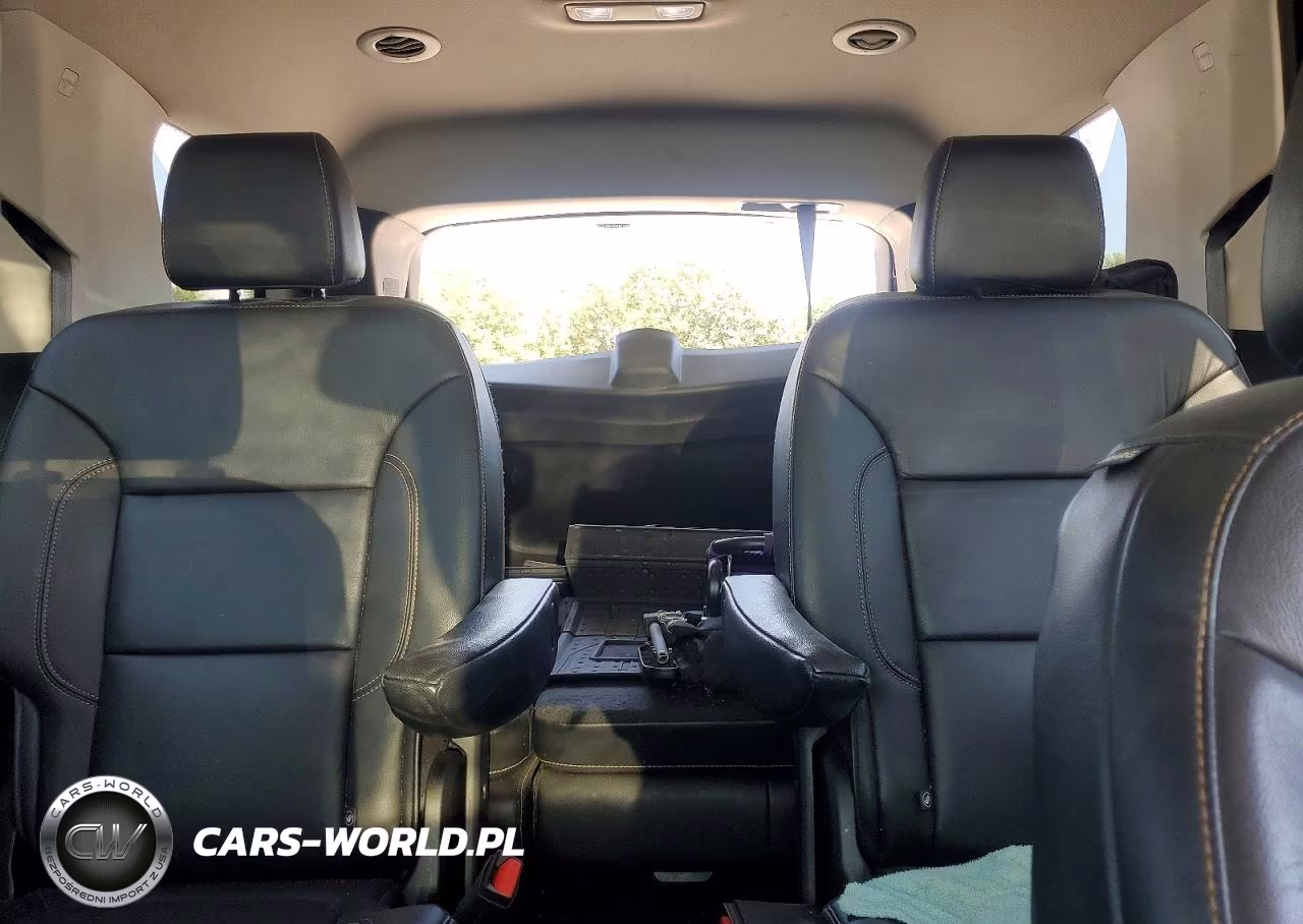 2019 Chevrolet Traverse Lt VIN:1GNERHKW8KJ186399 - 10