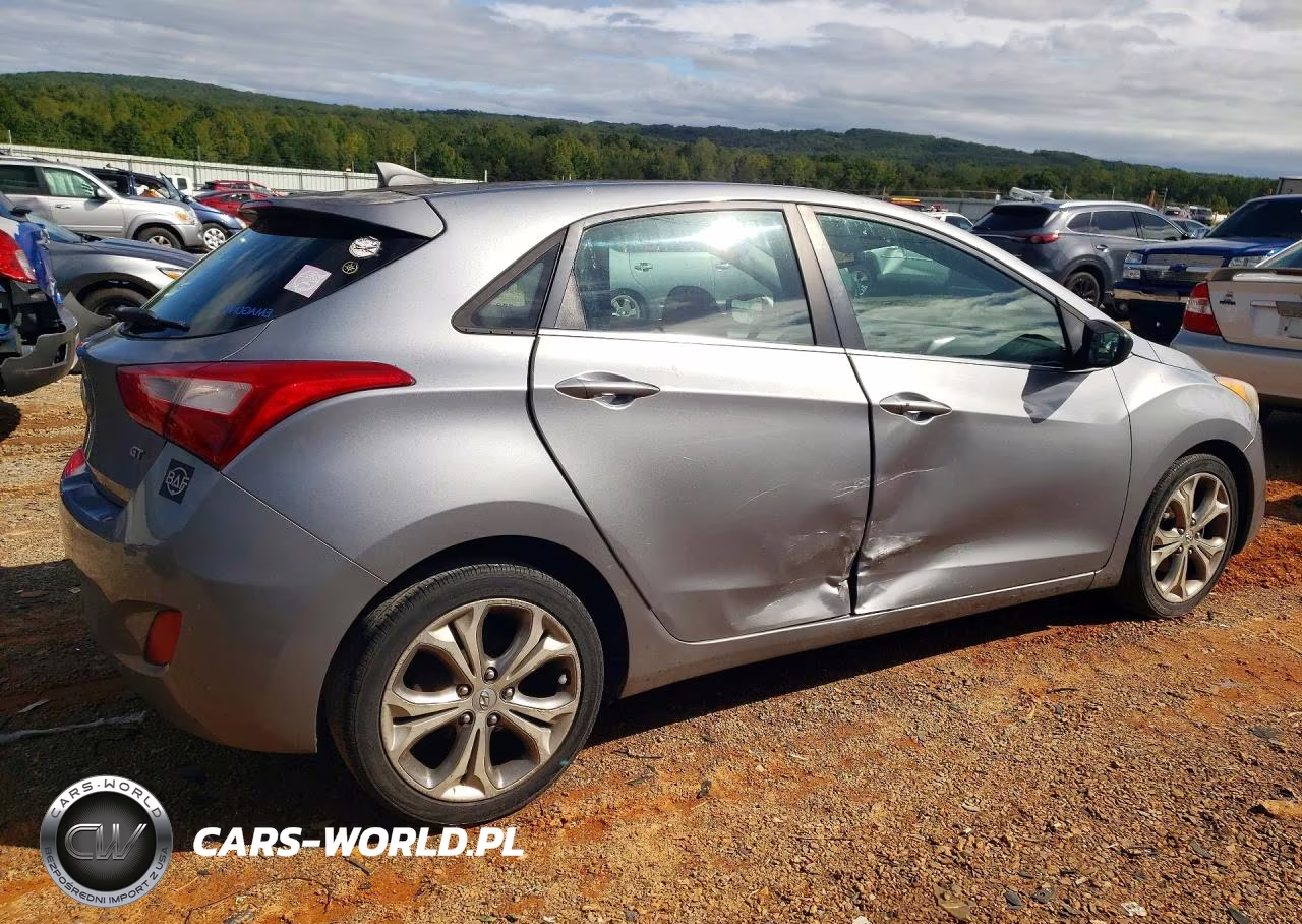 2013 Hyundai Elantra Gt Base VIN:KMHD35LE2DU077007 - 3
