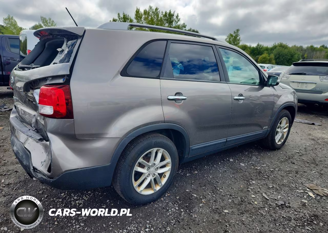2014 Kia Sorento Lx VIN:5XYKTCA61EG544304 - 3