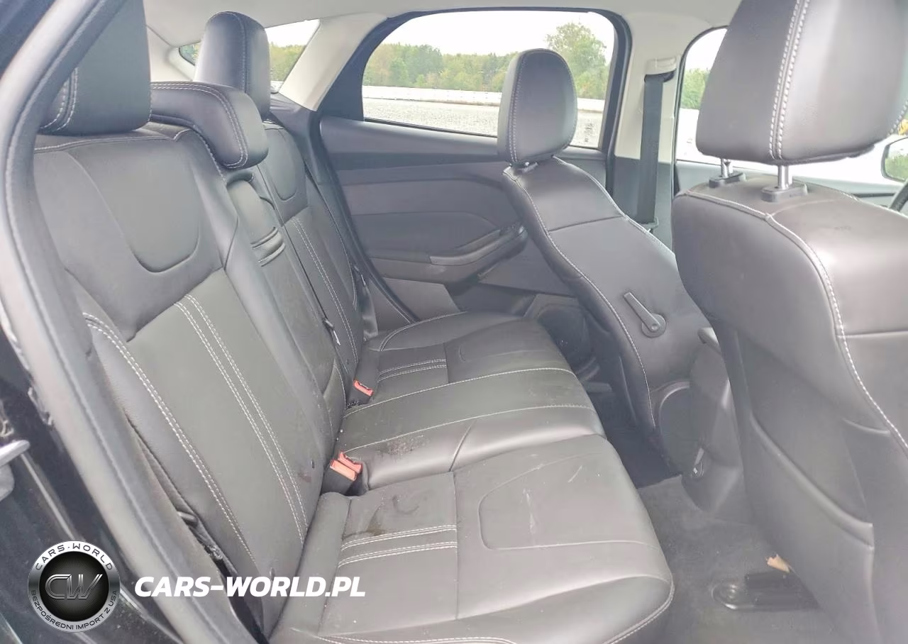 2013 Ford Focus Titanium VIN:1FADP3N26DL370503 - 10