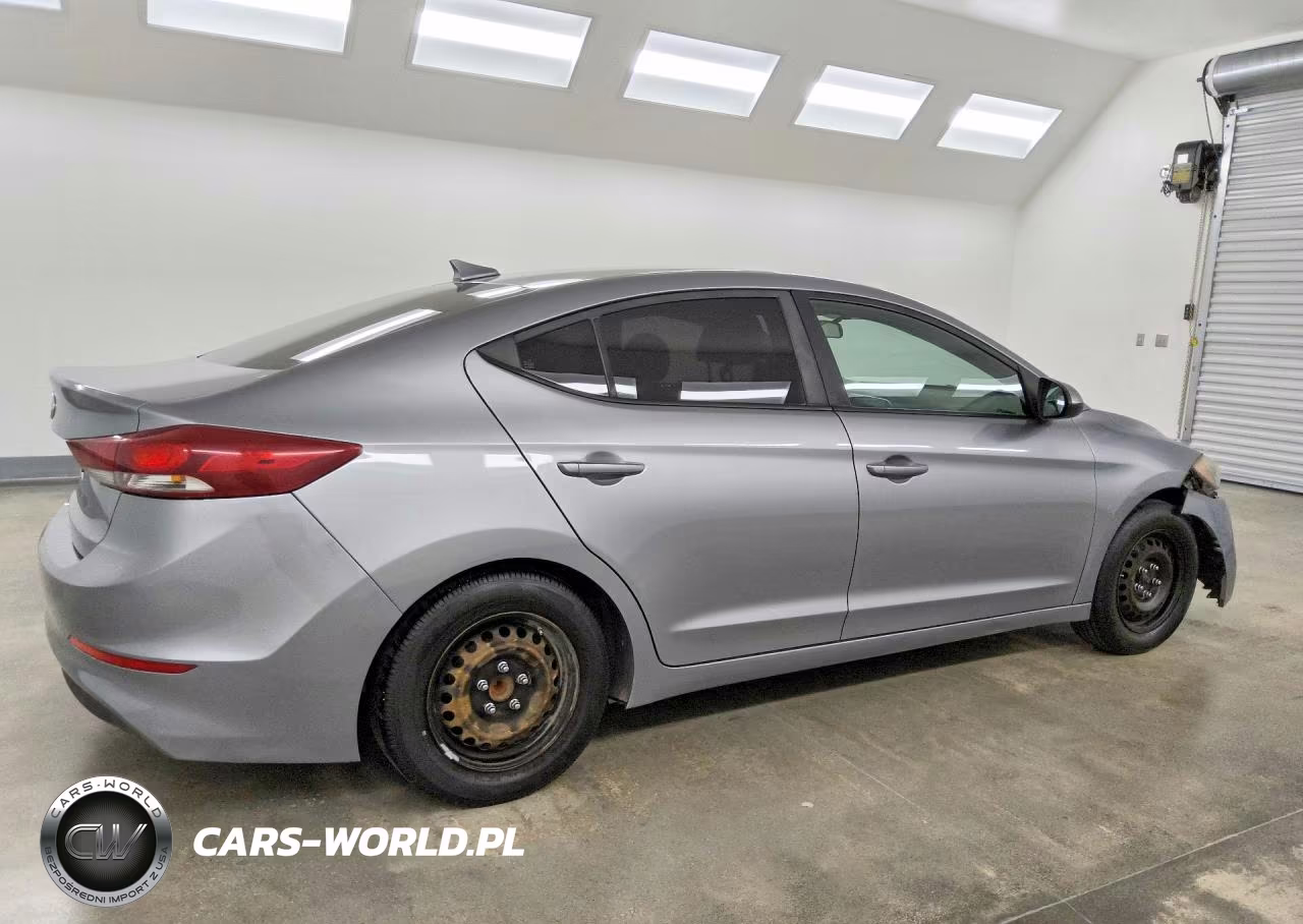 2017 Hyundai Elantra Se VIN:5NPD74LF6HH165778 - 3